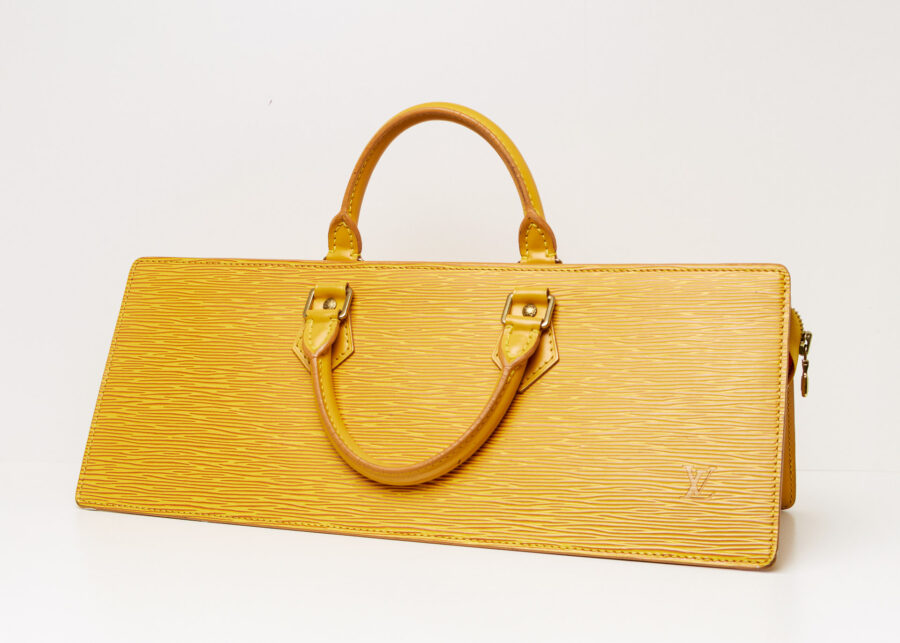 sac triangle jaune cuir épi louis vuitton